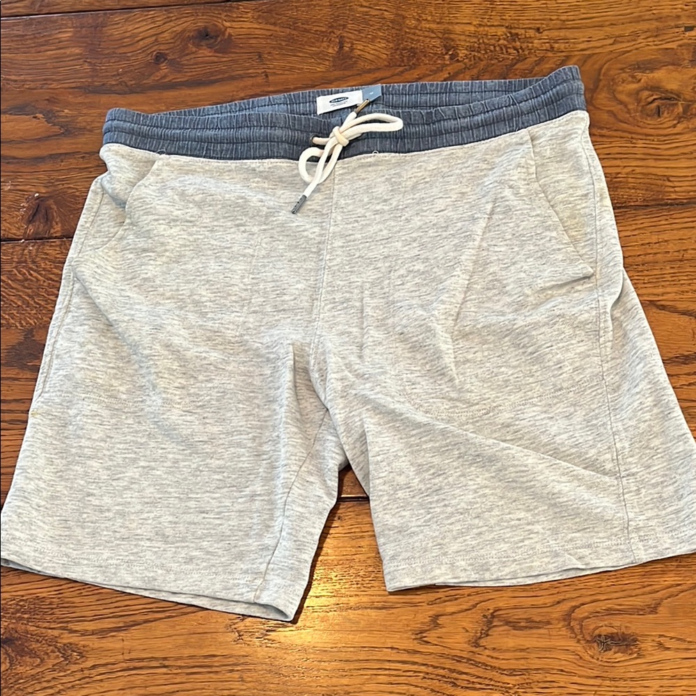 Old Navy elastic waist sweatpant shorts
